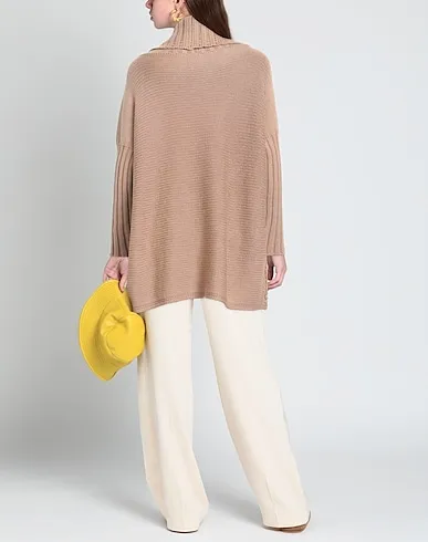https://images.styletyx.com/images/camel-knitted-turtleneck-ermanno-firenze-14576936_3.webp