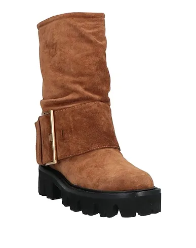 https://images.styletyx.com/images/camel-leather-ankle-boot-ballin-13257620_2.webp
