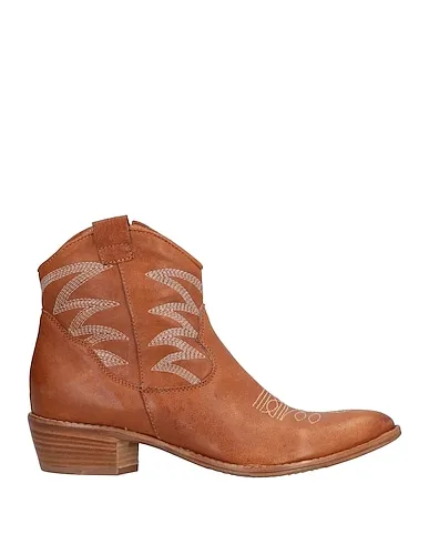 https://images.styletyx.com/images/camel-leather-ankle-boot-kobra-3325759_1.webp