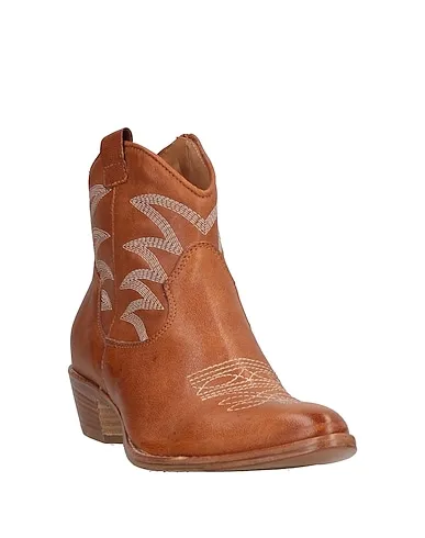 https://images.styletyx.com/images/camel-leather-ankle-boot-kobra-3325759_2.webp