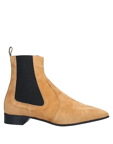 https://images.styletyx.com/images/camel-leather-ankle-boot-pierre-hardy-1406746_1.webp