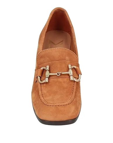 https://images.styletyx.com/images/camel-leather-loafers-marian-13282133_4.webp