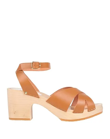https://images.styletyx.com/images/camel-leather-mules-and-clogs-you-you-13195246_1.webp