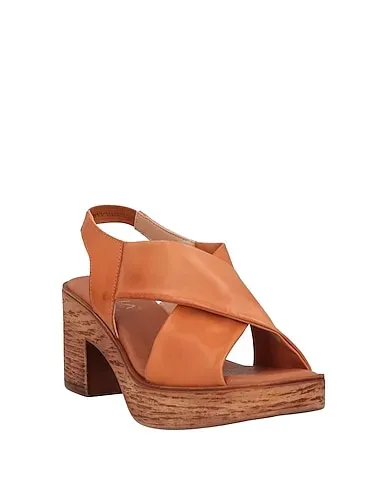 https://images.styletyx.com/images/camel-leather-sandals-cinzia-soft-13343360_2.webp