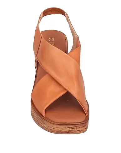 https://images.styletyx.com/images/camel-leather-sandals-cinzia-soft-13343360_4.webp