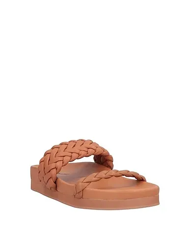https://images.styletyx.com/images/camel-leather-sandals-lola-cruz-13156796_2.webp