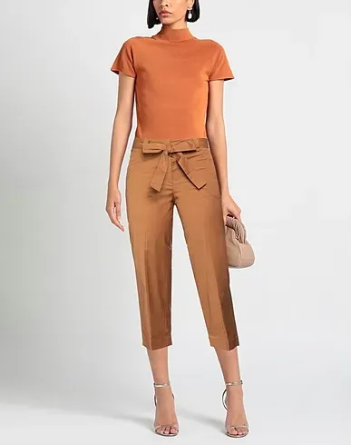 https://images.styletyx.com/images/camel-plain-weave-casual-pants-ago-e-filo-13111873_2.webp