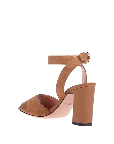 https://images.styletyx.com/images/camel-sandals-bally-3028373_3.webp