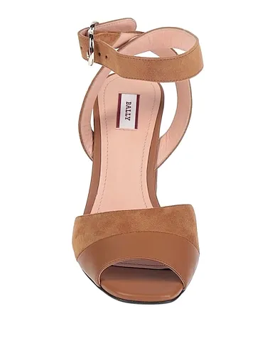 https://images.styletyx.com/images/camel-sandals-bally-3028373_4.webp