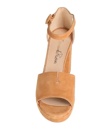 https://images.styletyx.com/images/camel-sandals-emanuela-passeri-13046476_4.webp