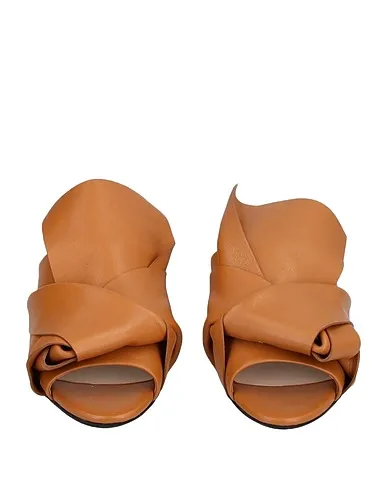 https://images.styletyx.com/images/camel-sandals-n21-179151558_4.webp