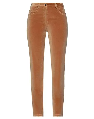 https://images.styletyx.com/images/camel-velvet-casual-pants-kiton-1468040120_1.webp