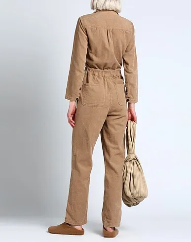 https://images.styletyx.com/images/camel-velvet-jumpsuit-one-piece-bellerose-13320052_3.webp