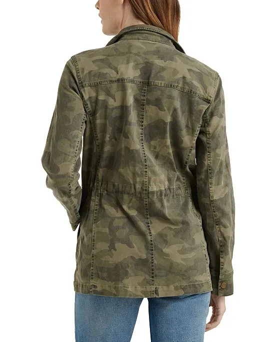 https://images.styletyx.com/images/camo-jacket-lucky-brand-2076620_2.webp