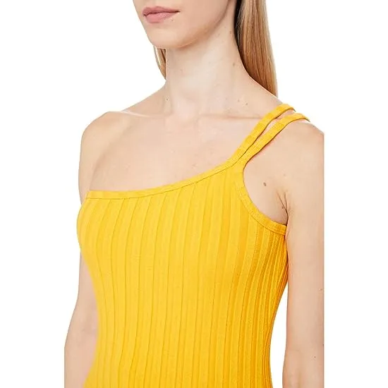 https://images.styletyx.com/images/capilla-one-shoulder-ribbed-top-simon-miller-2727587_4.webp