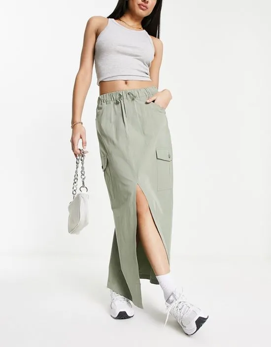 https://images.styletyx.com/images/cargo-pocket-maxi-skirt-in-khaki-miss-selfridge-13337245_4.webp