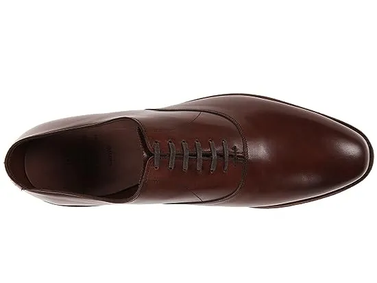 https://images.styletyx.com/images/carlyle-allen-edmonds-13705248_2.webp