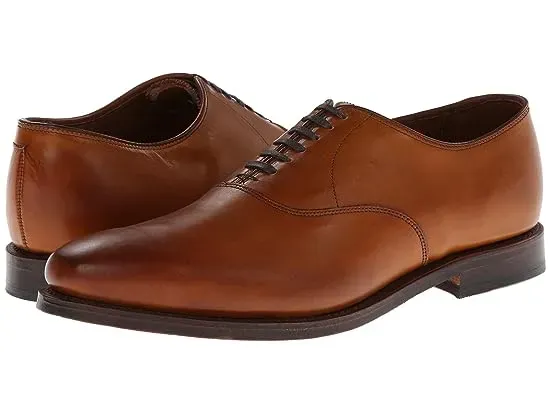 https://images.styletyx.com/images/carlyle-allen-edmonds-2012820_1.webp