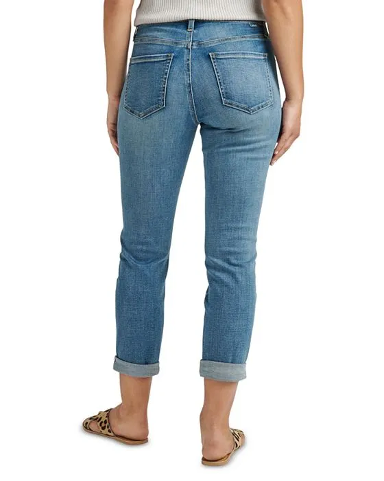 https://images.styletyx.com/images/carter-mid-rise-cropped-girlfriend-jeans-in-mid-vintage-jag-jeans-1841577_2.webp
