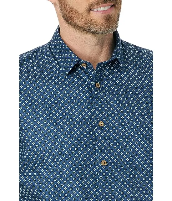 https://images.styletyx.com/images/cassian-short-sleeve-shirt-untuckit-164771956_3.webp