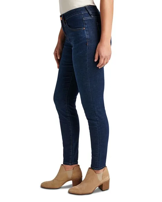 https://images.styletyx.com/images/cecilia-skinny-jeans-in-night-breeze-jag-jeans-3184907_3.webp