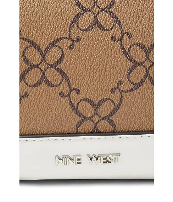 https://images.styletyx.com/images/cedar-slg-double-zip-wristlet-nine-west-13383110_3.webp
