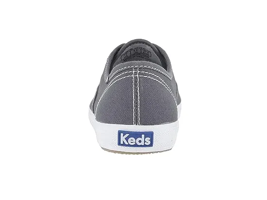 https://images.styletyx.com/images/champion-canvas-cvo-keds-2011492_5.webp