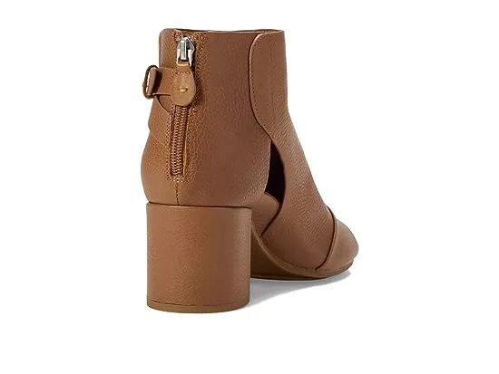 https://images.styletyx.com/images/charlene-shootie-gentle-souls-by-kenneth-cole-3114933_5.webp