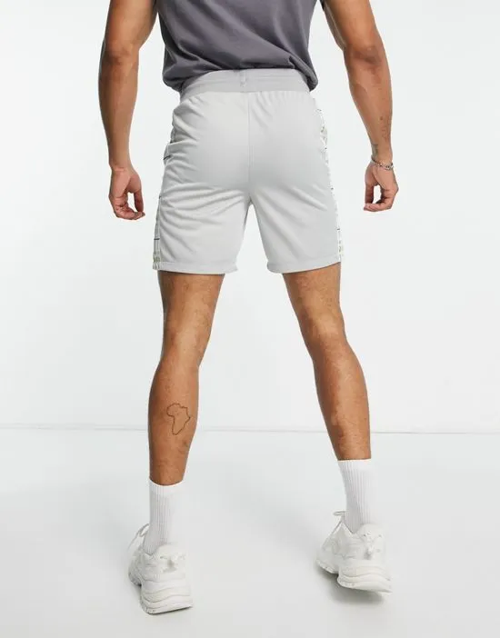 https://images.styletyx.com/images/check-taping-shorts-in-gray-sergio-tacchini-13337721_2.webp