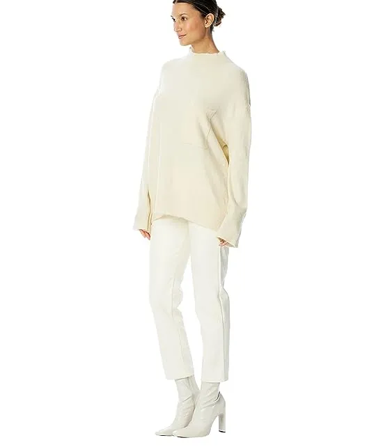 https://images.styletyx.com/images/chelsea-pocket-sweater-lblc-the-label-12926522_2.webp