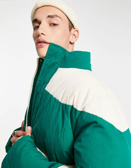https://images.styletyx.com/images/chevron-striped-puffer-jacket-in-ecru-and-green-asos-design-13507061_2.webp