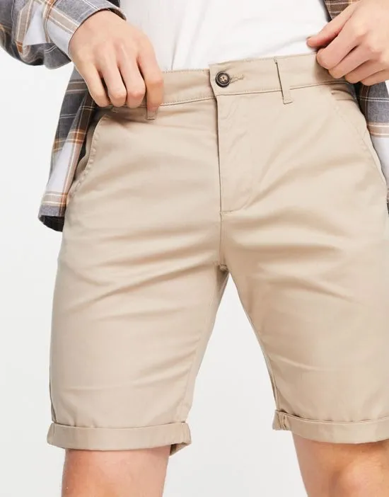 https://images.styletyx.com/images/chino-shorts-in-beige-le-breve-1890735_2.webp