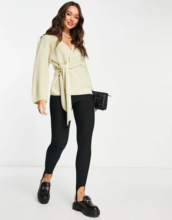 https://images.styletyx.com/images/chunky-stitch-tie-wrap-cardigan-in-oatmeal-beige-part-of-a-set-m-lounge-2397815_4.webp