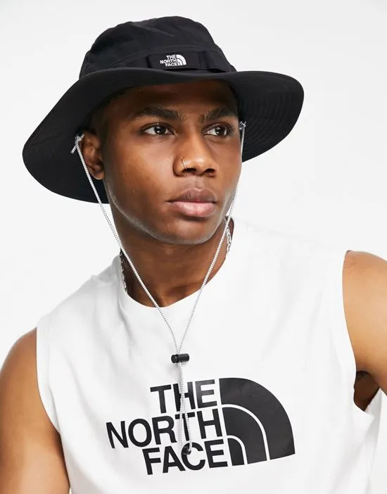 https://images.styletyx.com/images/class-v-bucket-hat-in-black-the-north-face-2193093_1.webp