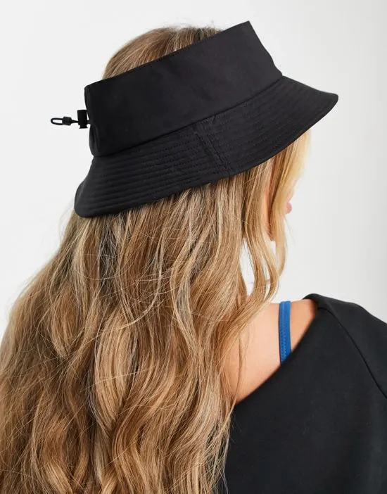 https://images.styletyx.com/images/class-v-top-knot-bucket-hat-in-black-the-north-face-2481764_2.webp