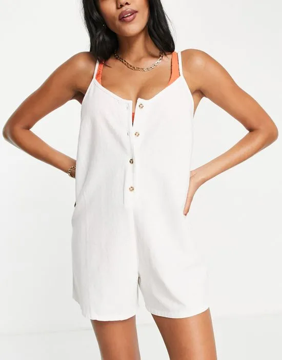 https://images.styletyx.com/images/classic-beach-romper-in-white-rhythm-1752709_1.webp