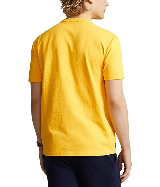 https://images.styletyx.com/images/classic-fit-logo-jersey-t-shirt-ralph-lauren-1910799079_2.webp