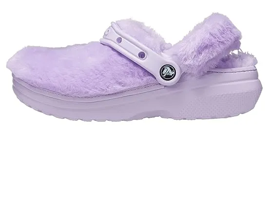 https://images.styletyx.com/images/classic-fur-sure-crocs-1989817_4.webp