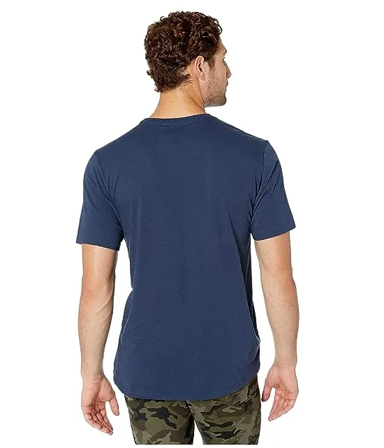 https://images.styletyx.com/images/classic-short-sleeve-tee-burton-1946848521_3.webp