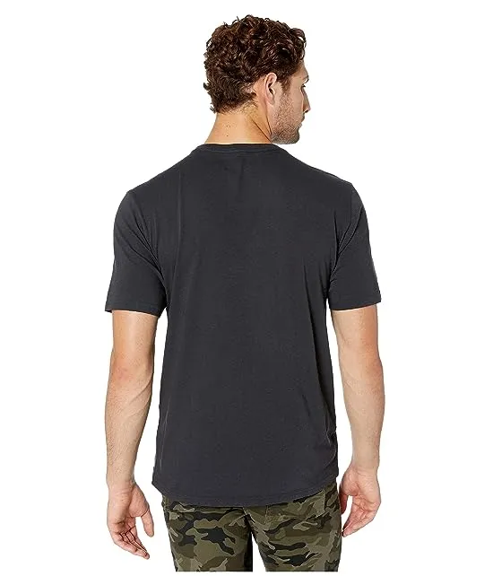 https://images.styletyx.com/images/classic-short-sleeve-tee-burton-2001548_3.webp