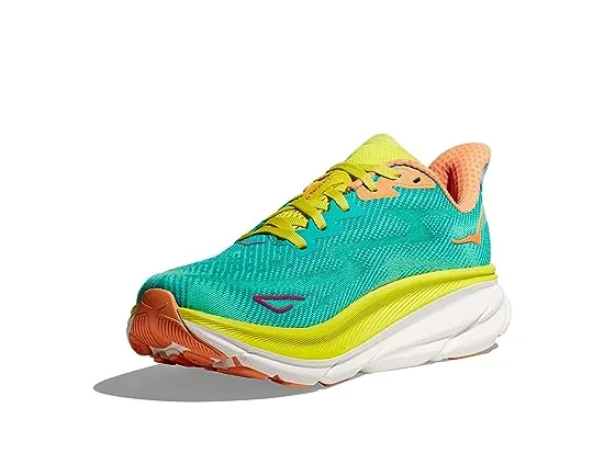 https://images.styletyx.com/images/clifton-9-hoka-13423554_1.webp