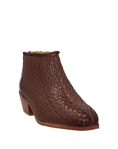 https://images.styletyx.com/images/cocoa-ankle-boot-bothega-41-13076481_2.webp