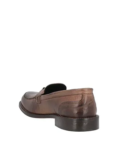 https://images.styletyx.com/images/cocoa-leather-loafers-alessandro-gilles-1908370823_3.webp
