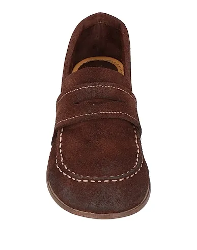 https://images.styletyx.com/images/cocoa-leather-loafers-preventi-710775267_4.webp