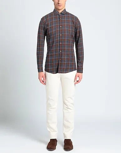 https://images.styletyx.com/images/cocoa-plain-weave-linen-shirt-hermitage-13392890_2.webp
