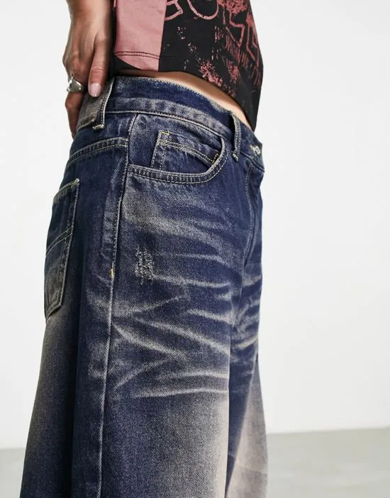 https://images.styletyx.com/images/collusion-x014-extreme-baggy-dad-jeans-with-crease-detail-in-y2k-wash-collusion-13253271_3.webp