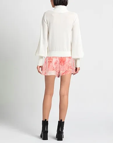 https://images.styletyx.com/images/coral-crepe-shorts-bermuda-alexander-mcqueen-12918955_3.webp