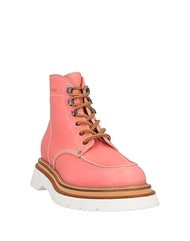 https://images.styletyx.com/images/coral-leather-boots-dsquared2-13363219_2.webp