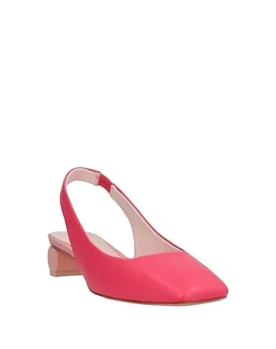 https://images.styletyx.com/images/coral-leather-pump-anna-baiguera-873521989_2.webp