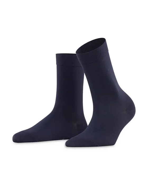 https://images.styletyx.com/images/cotton-touch-crew-socks-falke-1814107_4.webp